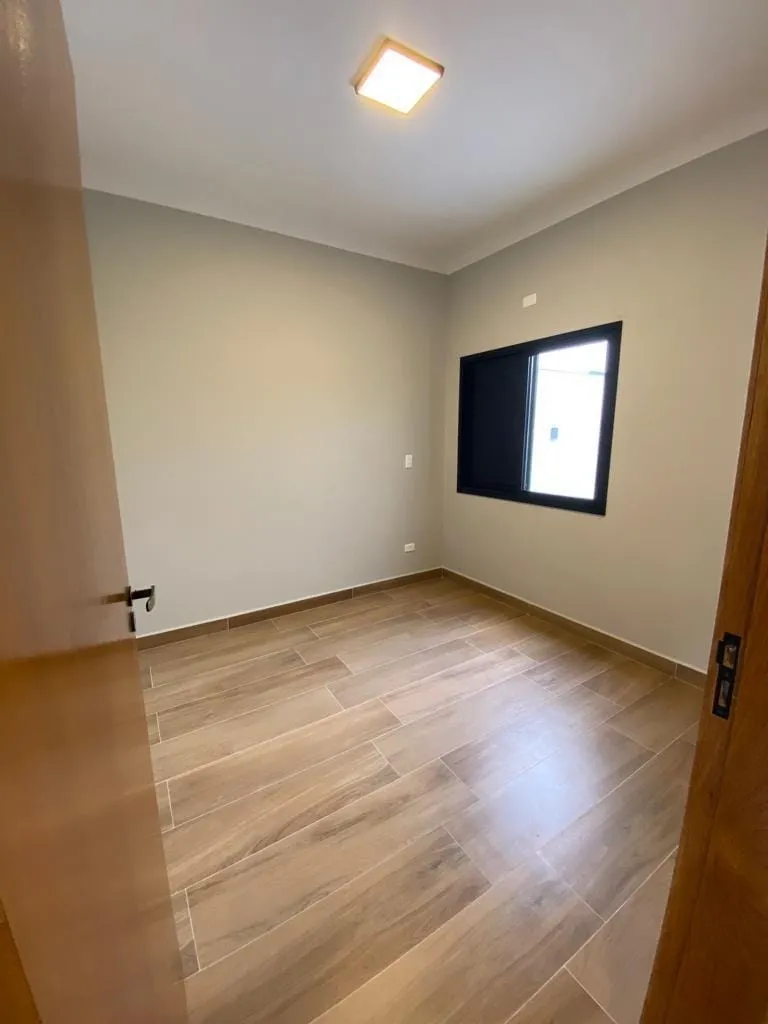 Imagem Casa à venda 3 Quartos, 1 Suite, 2 Vagas, Residencial Vila Romana, Pindamonhangaba - SP