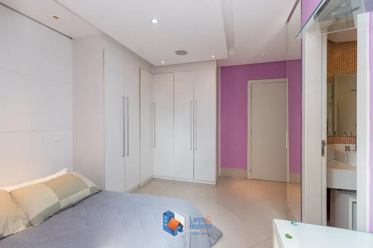 Imagem Apartamento para venda em Moema com 3 quartos, sendo 3 suítes, 202m²