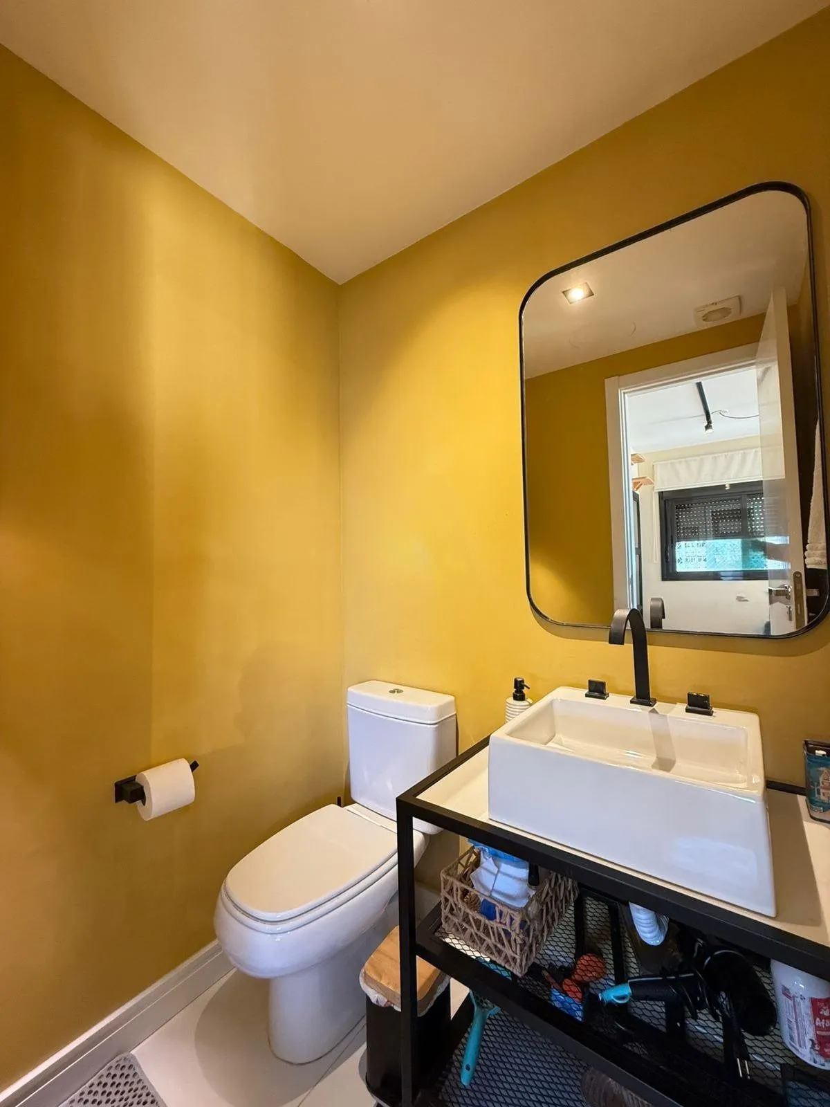 Imagem Apartamento com 2 dormitórios, suíte e churrasqueira.