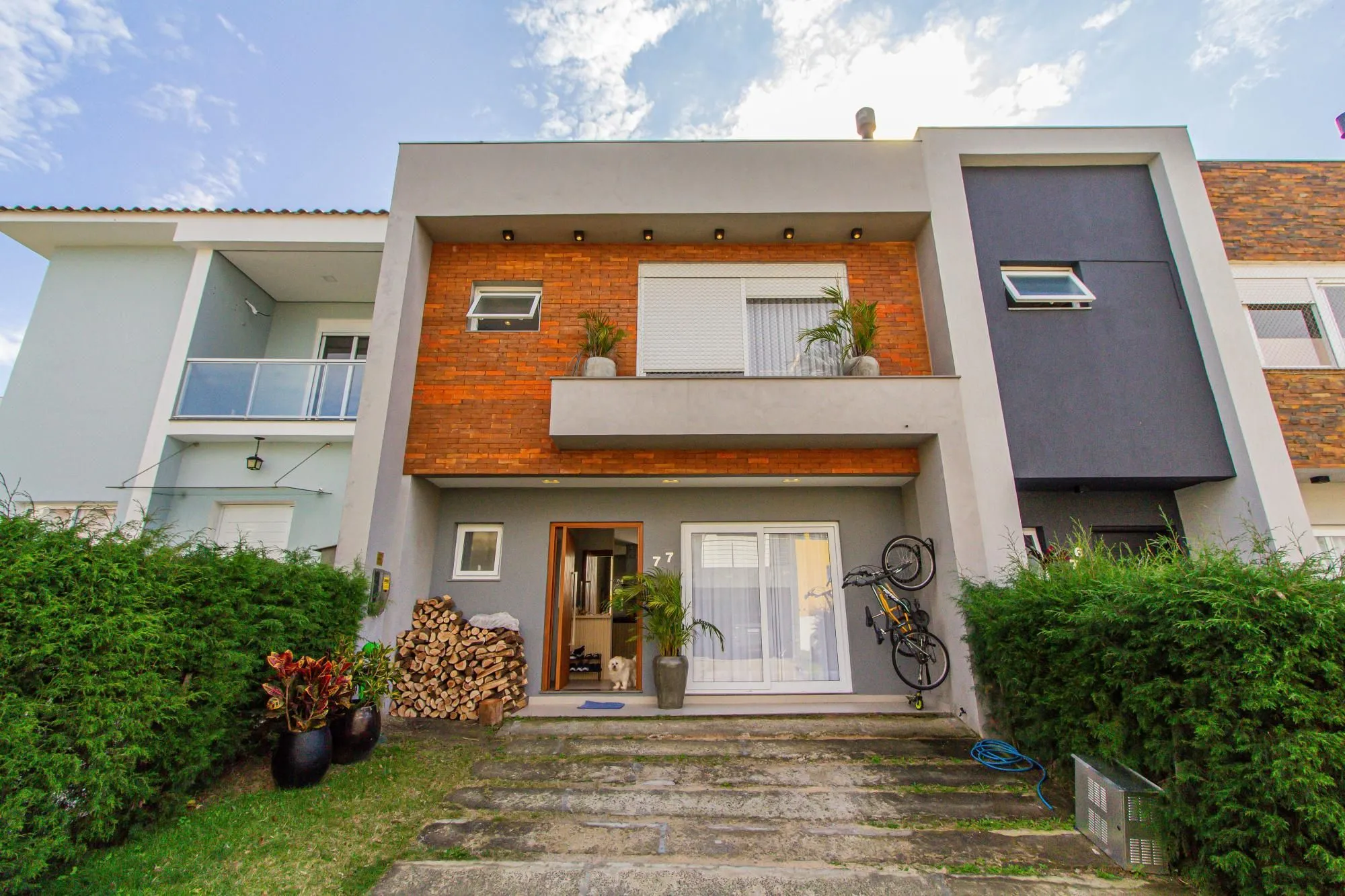 Imagem Casa em condominio, com espaçp e segurança para sua familia!