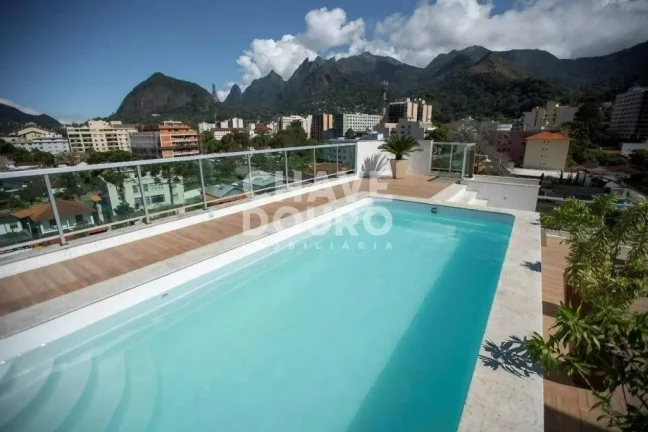 Foto do imóvel Apartamento com 2 suítes e varanda para venda no Alto Teresópolis RJ em Rua Irati