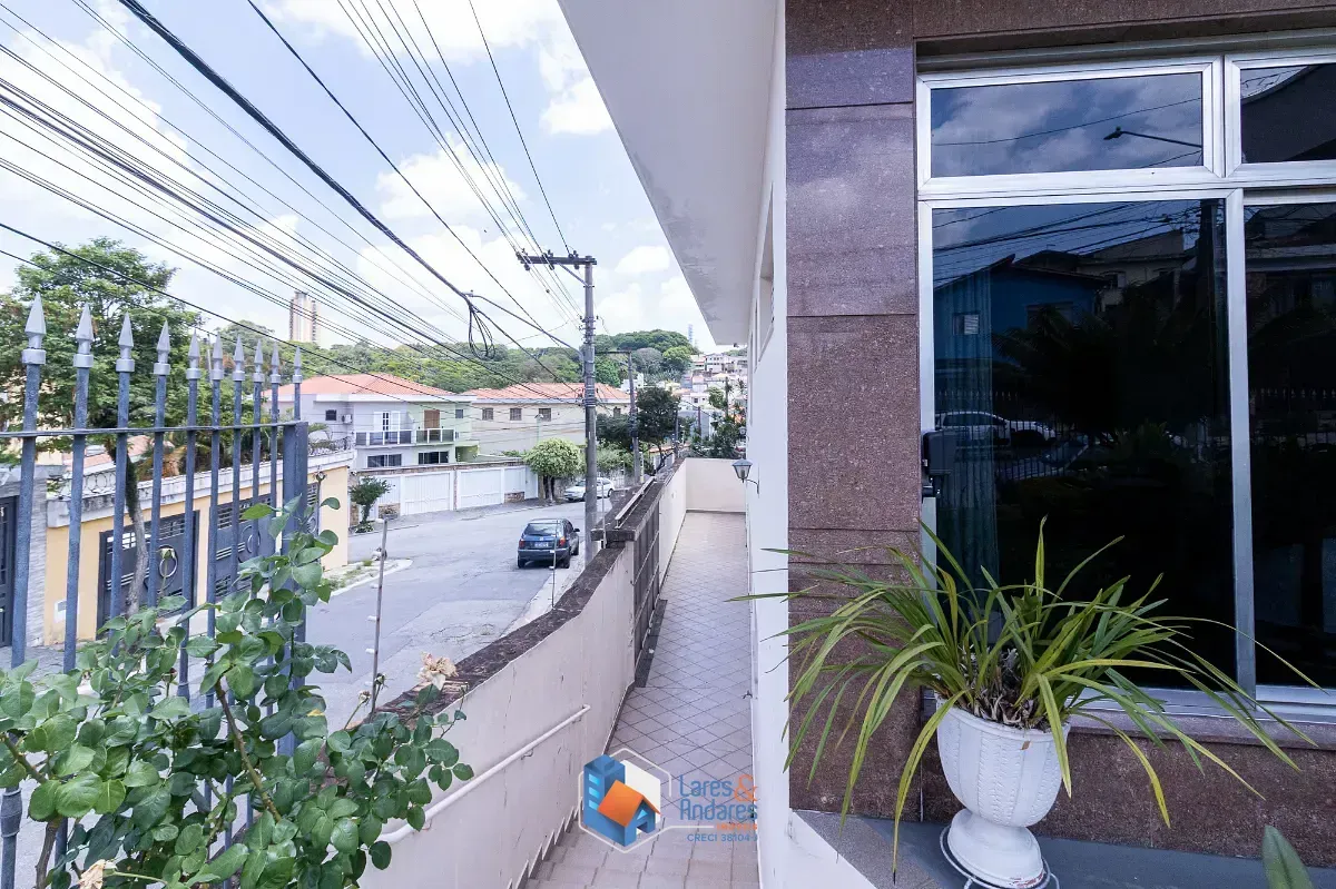 Imagem Casa para venda em Parque São Domingos com 3 quartos, sendo 1 suíte, 246m²