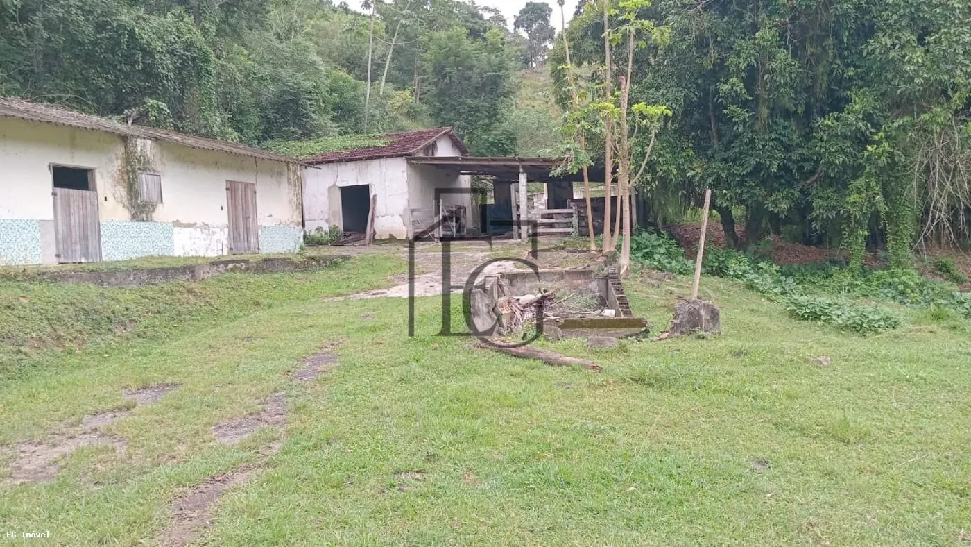Imagem Sítio / Chácara para Venda em Silva Jardim, 3 dormitórios, 2 banheiros, 4 vagas