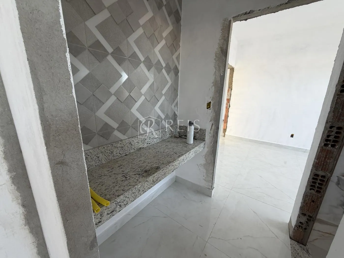 Imagem Casa para Venda em Rio das Ostras, Viverde, 3 dormitórios, 2 suítes, 3 banheiros, 4 vagas