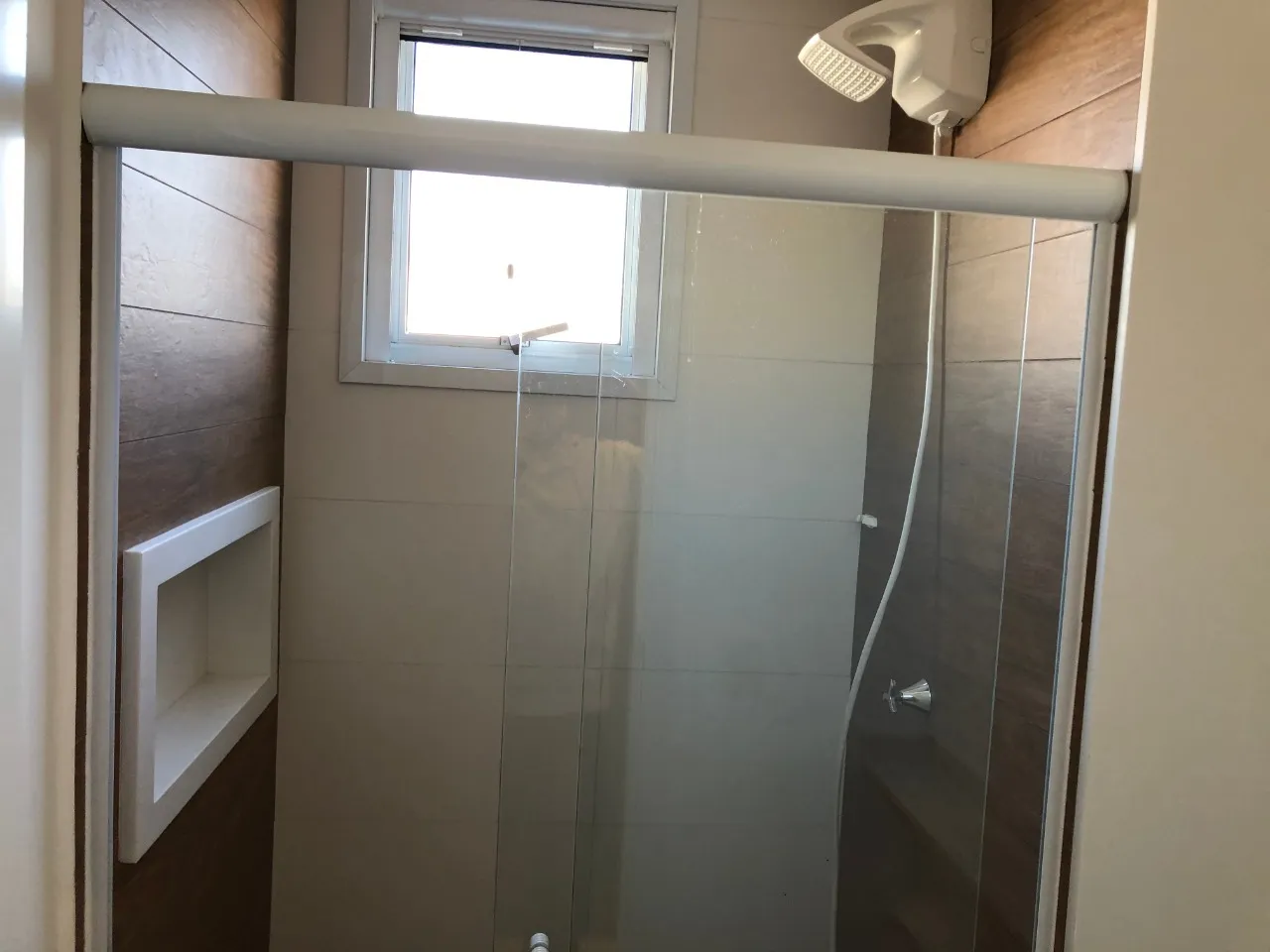 Imagem Apartamento para locação no Jardim Faculdade, Sorocaba-SP: 1 quarto, 1 suíte, 1 sala, 1 banheiro, 1 vaga de garagem, 33m² de área.