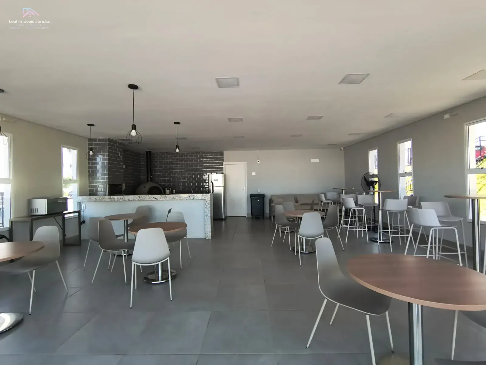 Imagem Apartamento à venda - Área útil 60 m2 com 3 dormitórios sendo 1 suíte - 1 vaga - Residencial Cenário
