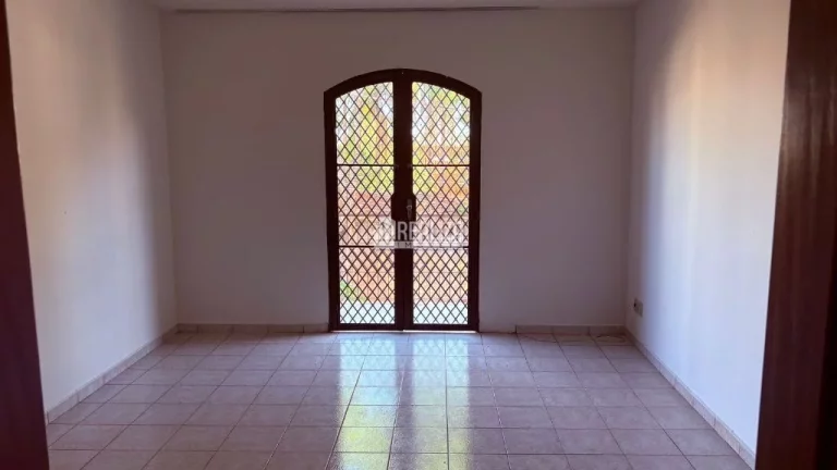 Imagem Apartamento para alugar no bairro Vila Olímpica, Uberaba - 3 dormitórios