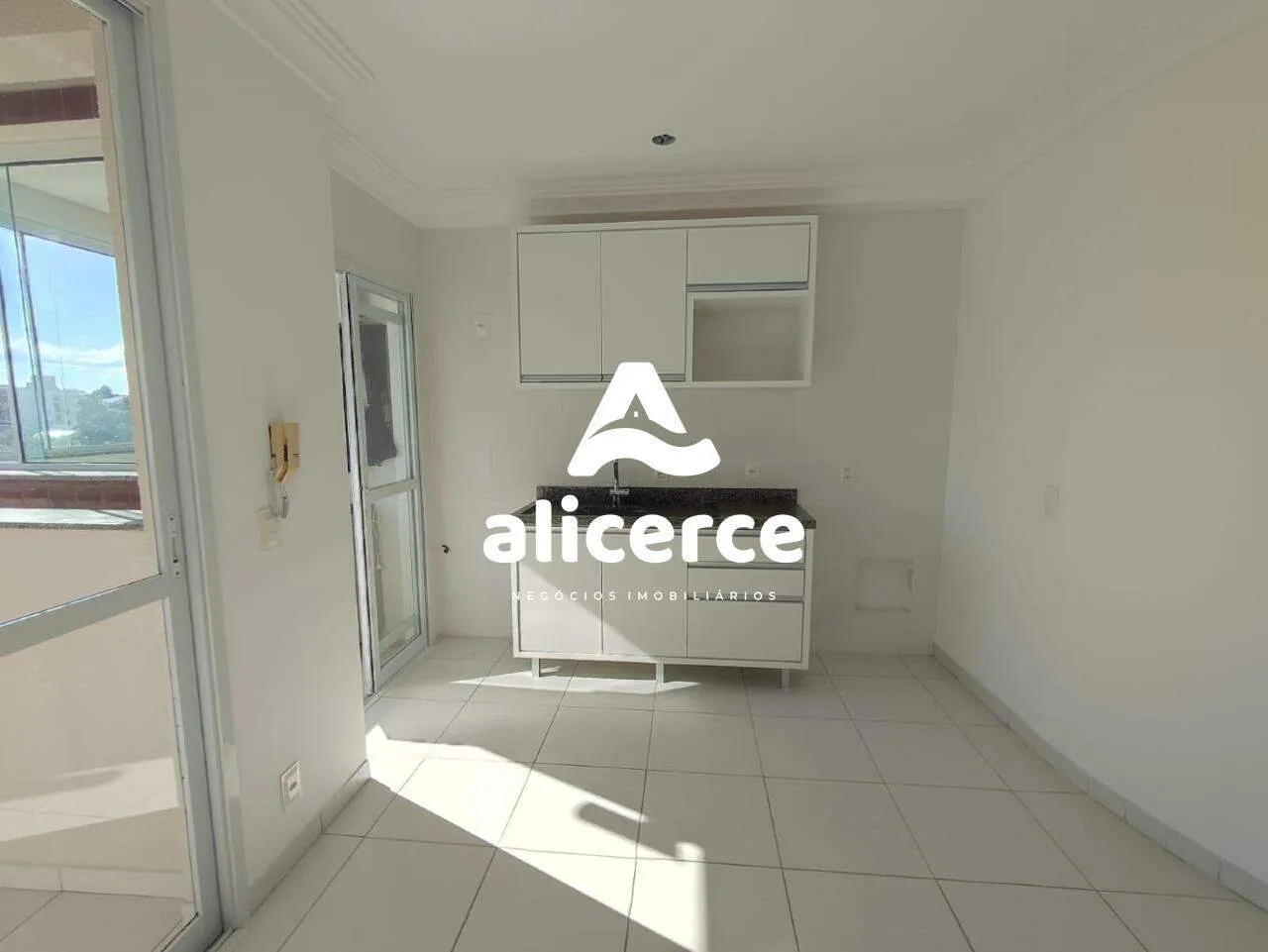 Imagem Apartamento à venda com 2 quartos 2 suítes, 97,08m² em Capoeiras Florianópolis