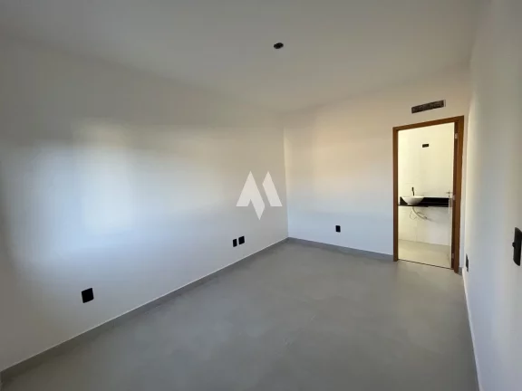 Imagem Casa nova com 2 dormitórios 2 suítes - Marapé em Santos