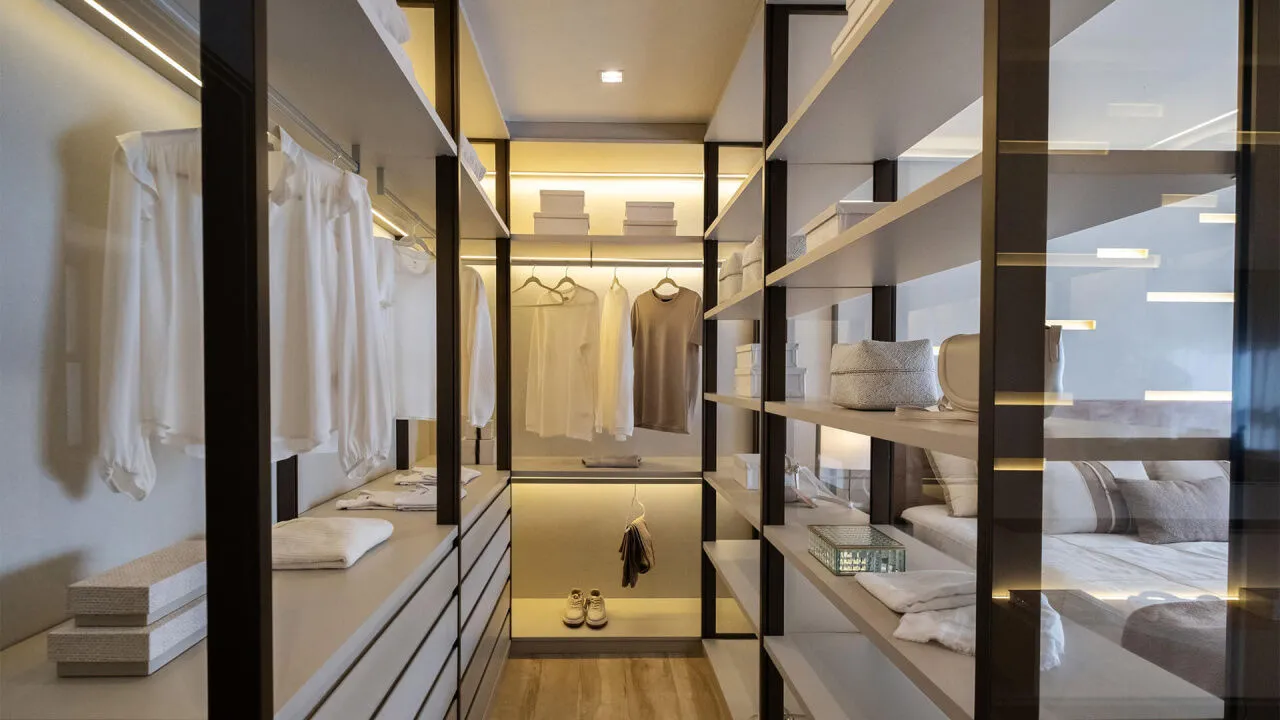 Imagem Apartamento com 262m², 4 Suítes e 4 vagas Double View e Vista Panorâmica em um Novo Ícone de Luxo