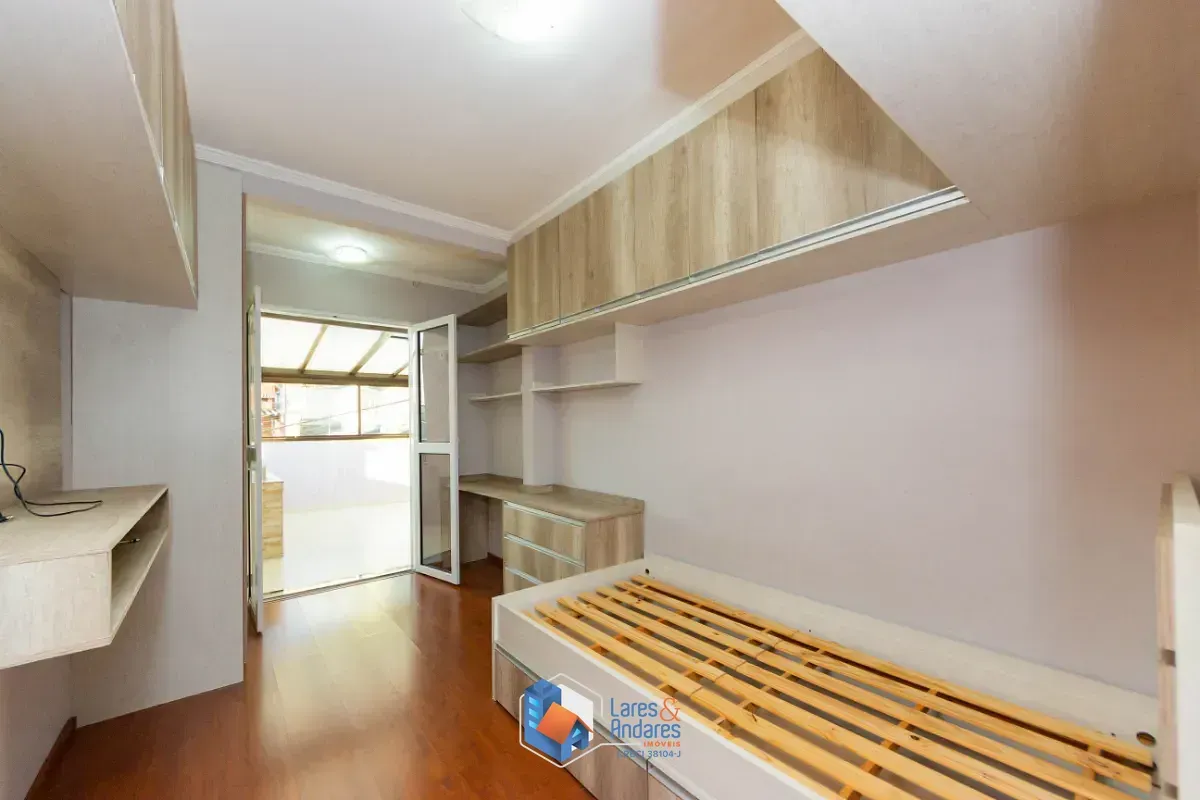 Imagem Sobrado para venda em Vila Fachini com 3 quartos, sendo 1 suíte, 102m²