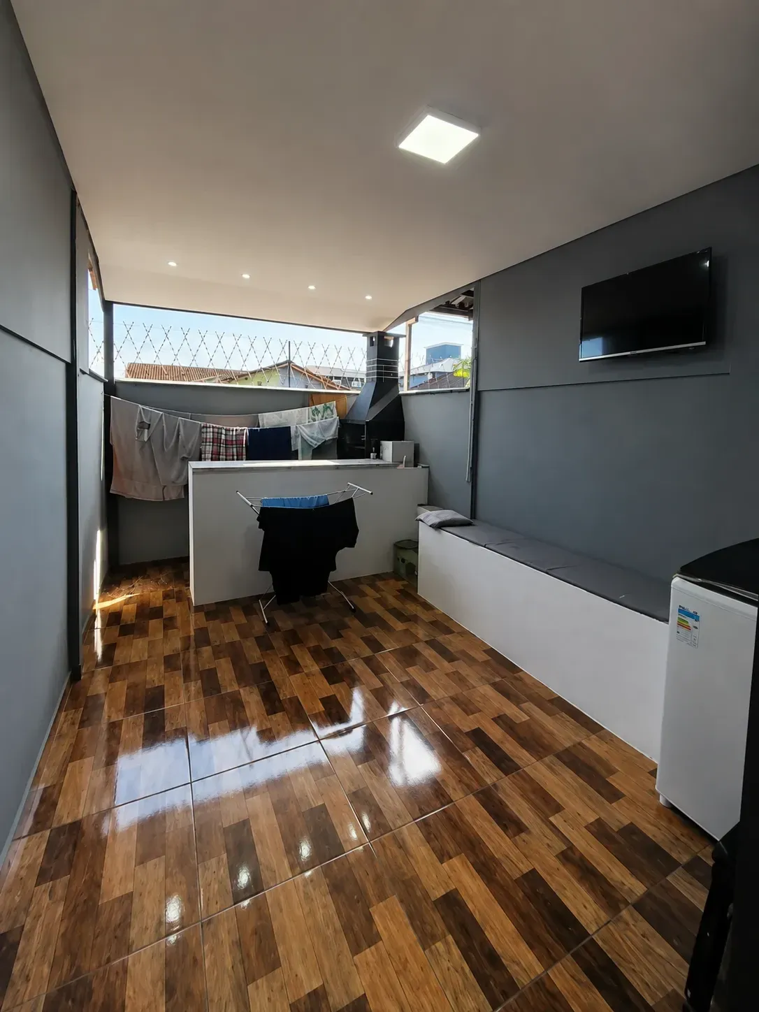 Imagem Sobrado com 2 Quartos à Venda, 65 m² em Jardim Iririú - Joinville