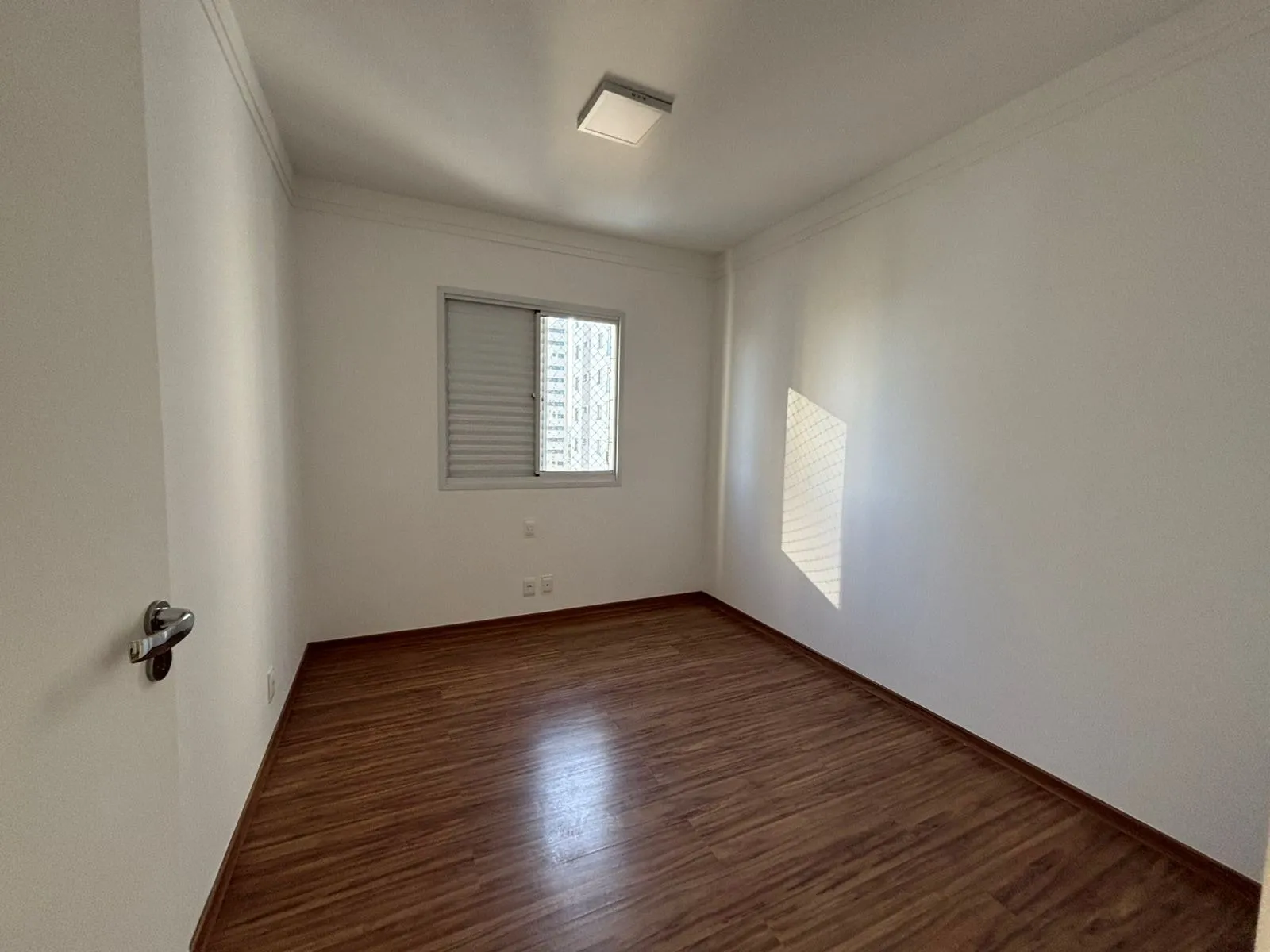 Imagem Apartamento para alugar no Parque Campolim, Sorocaba, 93 m², 3 dormitórios, varanda gourmet, 2 vagas e lazer completo.