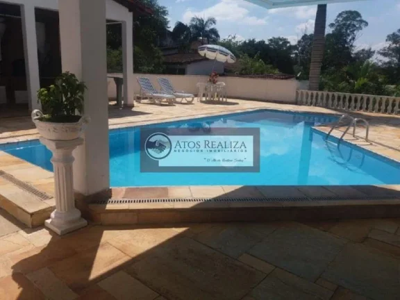 Imagem OPORTUNIDADE EXCLUSIVA. Vendo casa em condomínio fechado com uma área de 1008m² no parque do terceiro lago, SUPER residência entre 3 pavimentos com muitos detalhes, São 5 Dormitórios, sendo 2 belas Suítes, 2 salas, 2 cozinhas, salão de festas, 4 vagas de 