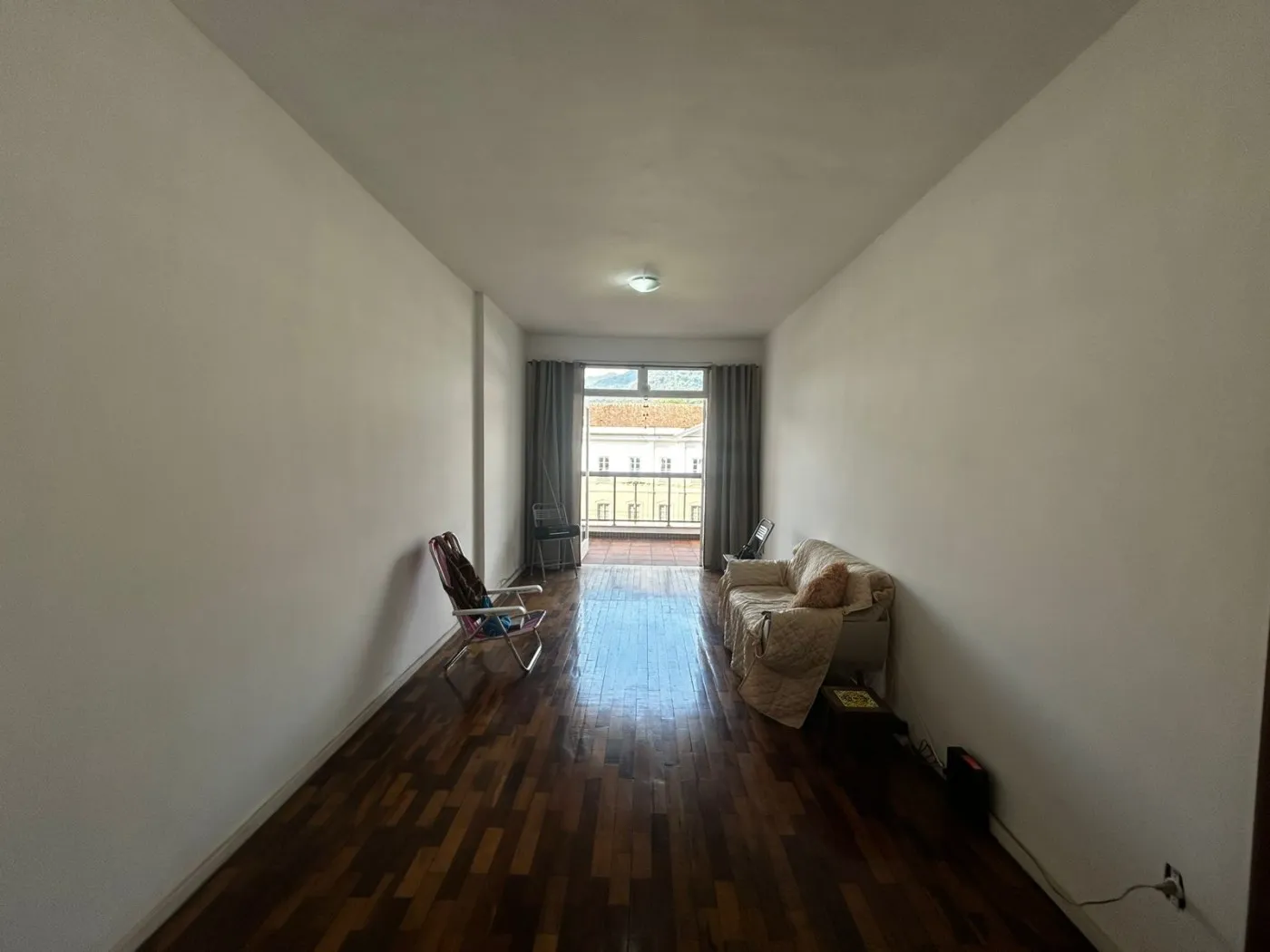 Imagem Apartamento para Venda em Petrópolis / RJ no bairro Centro
