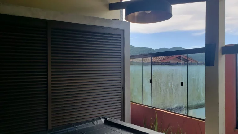 Imagem Sobrado com 3 dormitórios à venda, 155 m² por R$ 1.200.000,00 - Lagoinha - Ubatuba/SP