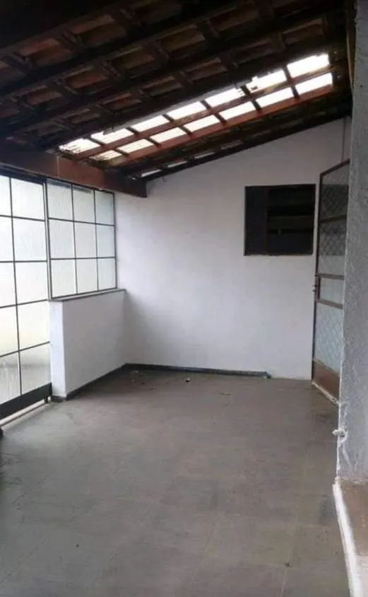 Imagem Vendo uma ótima casa na cidade de João Monlevade/MG ( valor 580.000,00 )