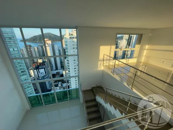 Imagem Espetacular Cobertura Triplex a 4 minutos da Praia na Barra Sul de BC