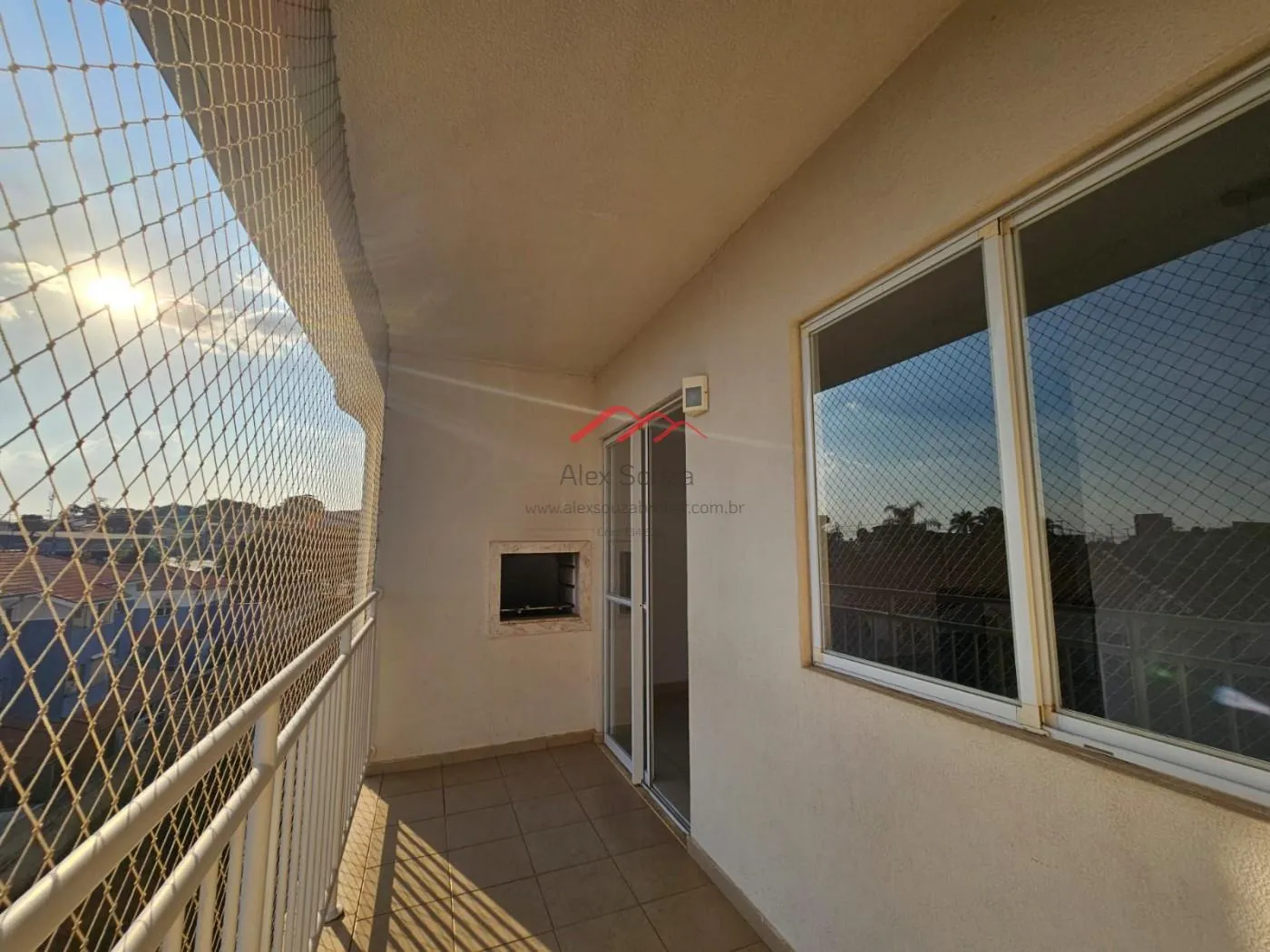 Imagem Apartamento para Venda em Sumaré, Parque Villa Flores, 3 dormitórios, 1 suíte, 2 banheiros, 2 vagas