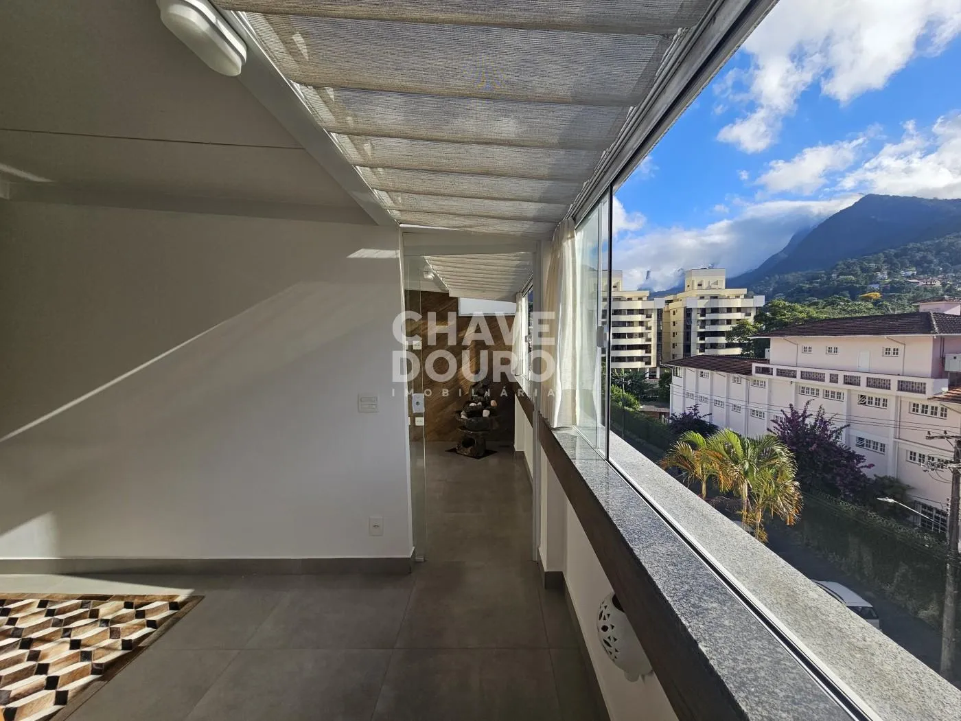 Imagem Apartamento 2 Quartos (1 Suíte), 1 escritório com 90m² no Alto