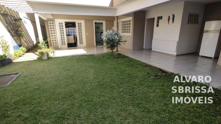 Imagem Casa térrea no Bairro Brasil em Itu, com 4 dormitórios. local nobre, at:315m2 ac:250m2