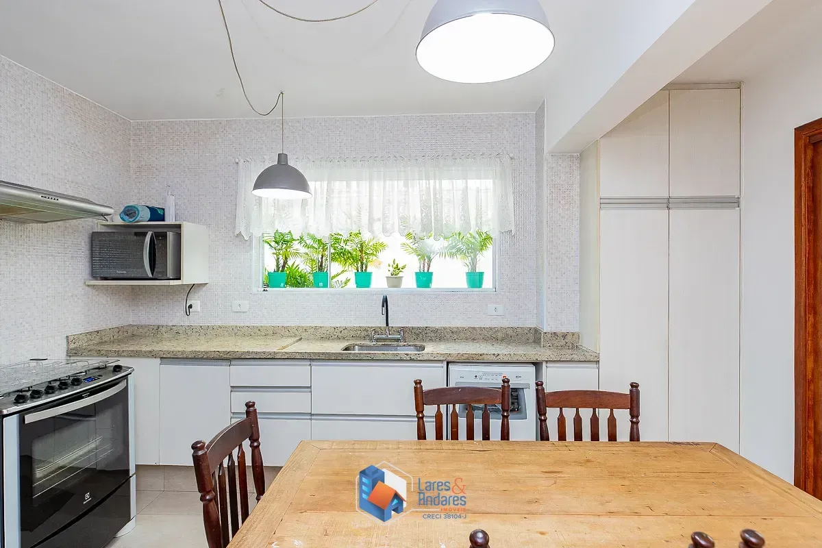 Imagem Casa para venda em Brooklin com 4 quartos, sendo 2 suítes, 144m²