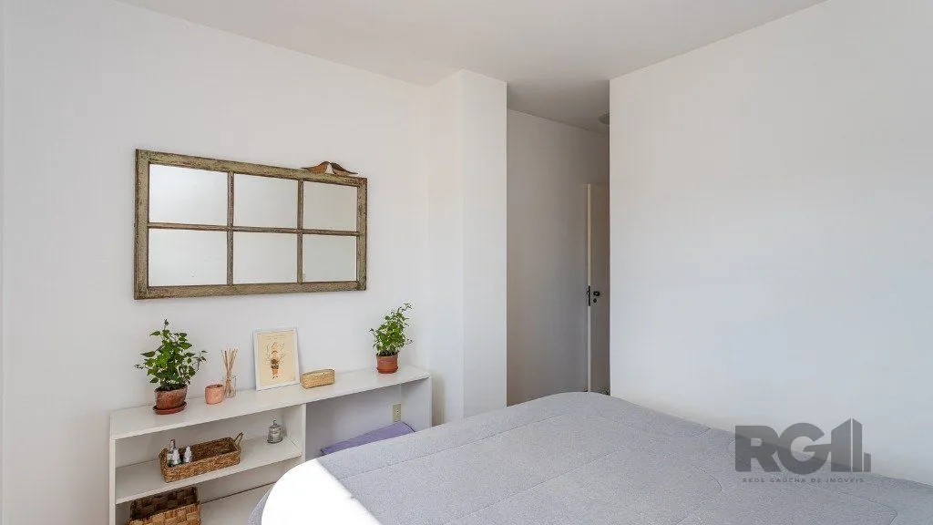 Imagem Casa em condomínio de 109m² - 3 dormitórios, 1 suíte e 1 vaga no bairro Teresópolis