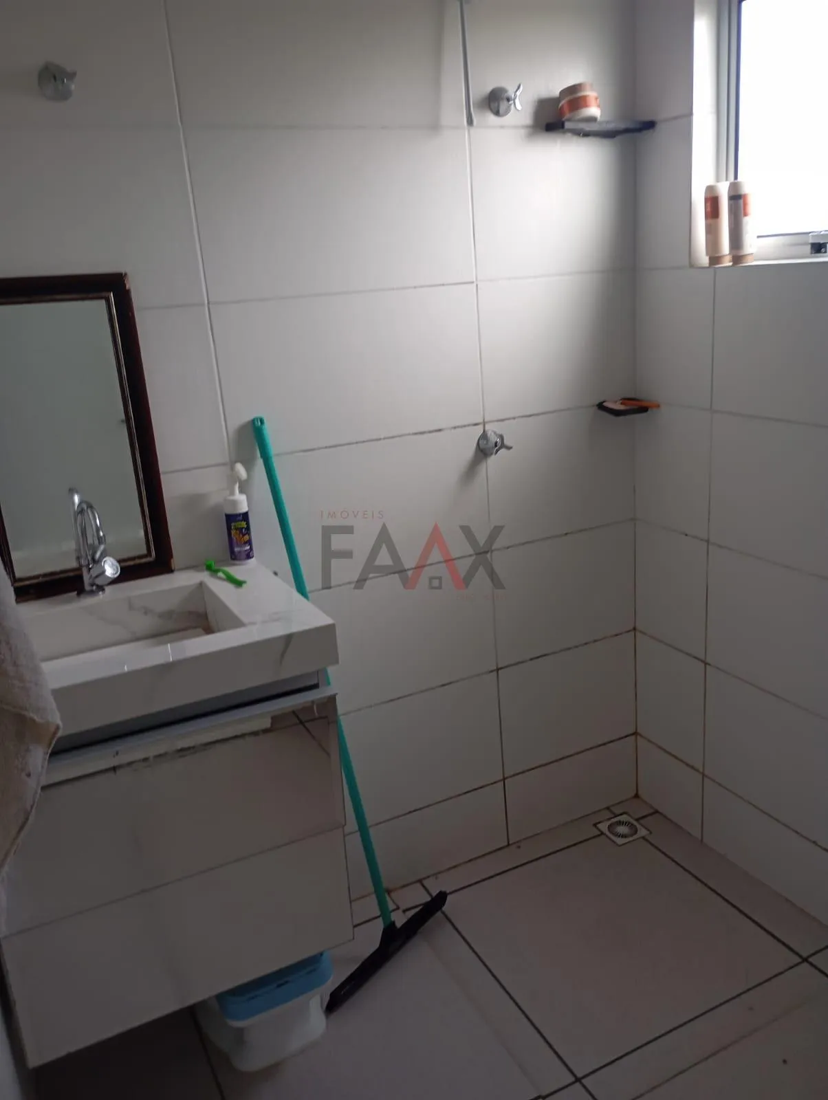 Imagem Casa de 47,99 m² à Venda em Bairro com Grande Potencial de Valorização