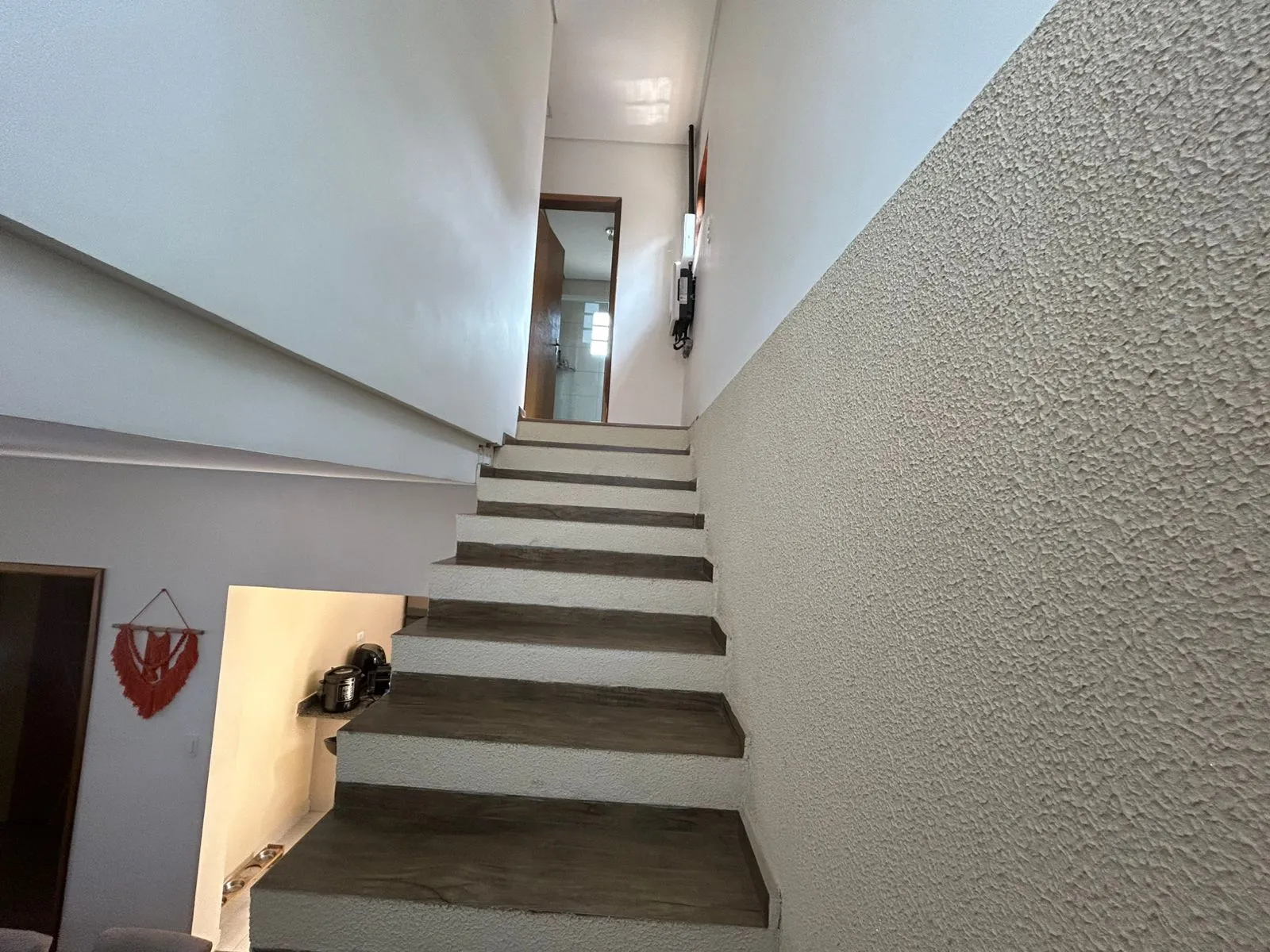 Imagem VENDO LINDO SOBRADO DE 04 DORMITÓRIOS NO BAIRRO JABAQUARA!