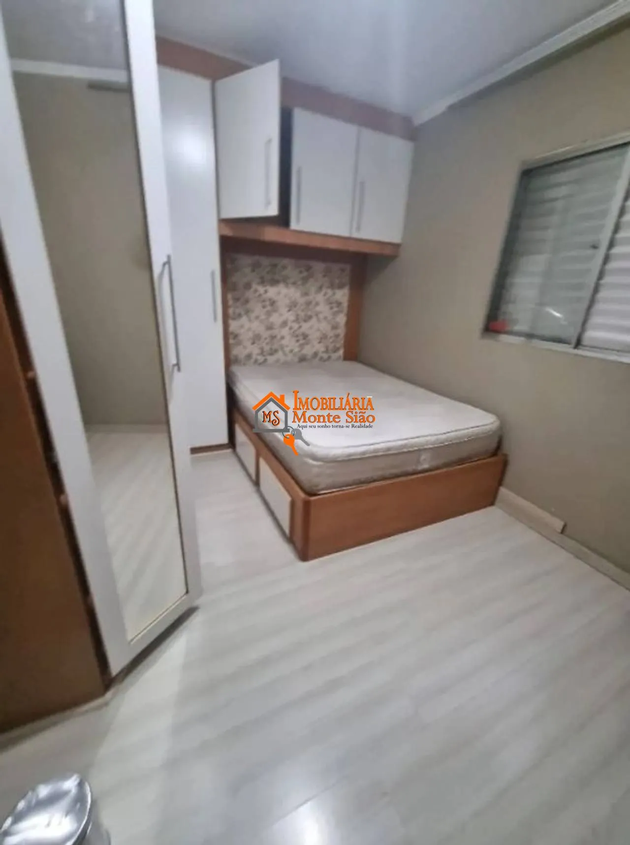 Imagem Apartamento com 2 dormitórios à venda, 52 m² por R$ 223.000,00 - Centro - Guarulhos/SP