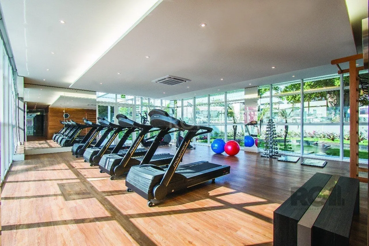 Imagem Conjunto/Sala para Venda - 35m², 0 dormitórios, 1 vaga - Petrópolis