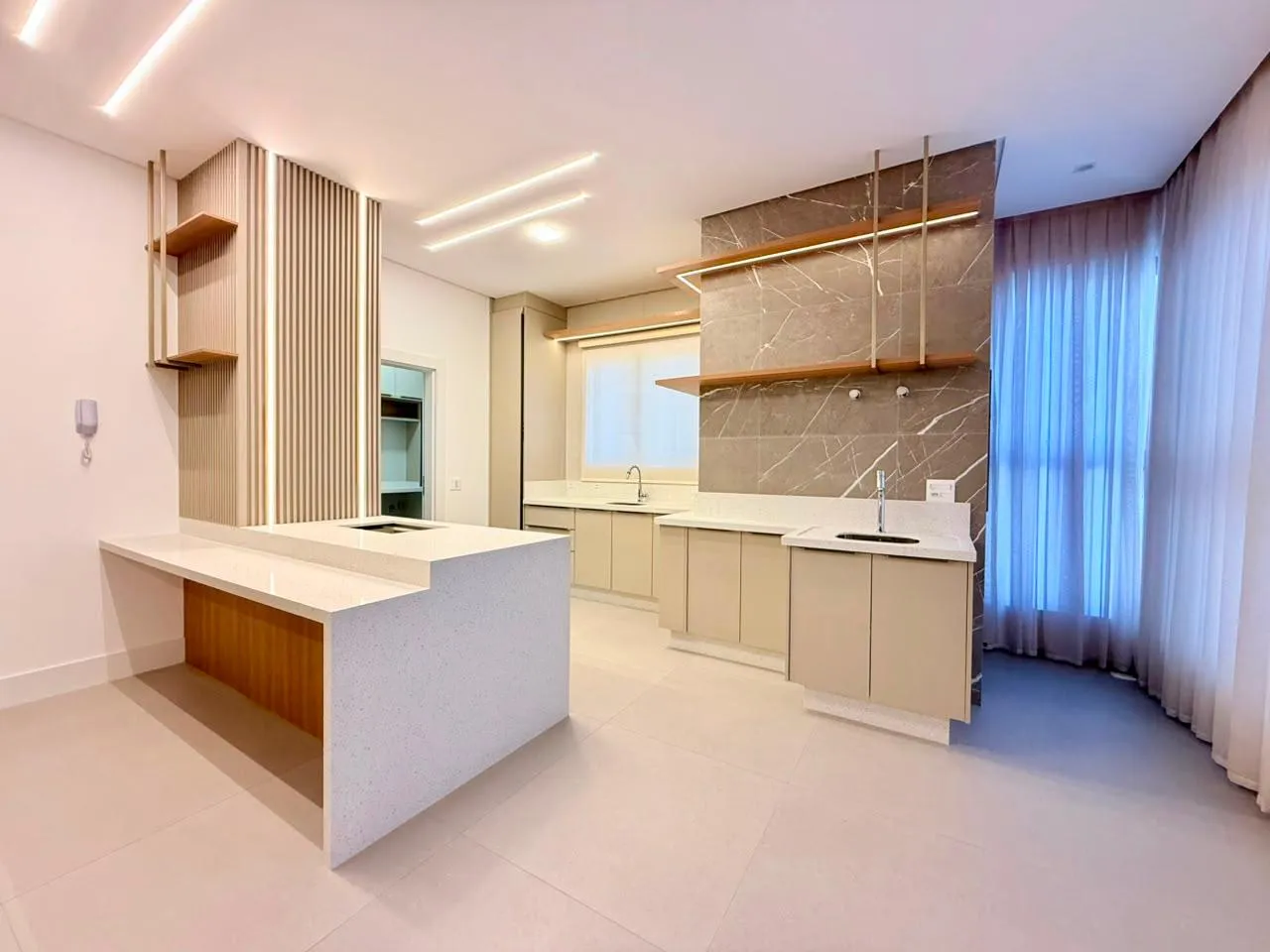Imagem Apartamento à venda com 124.1m2 por R$ 2.450.000,00