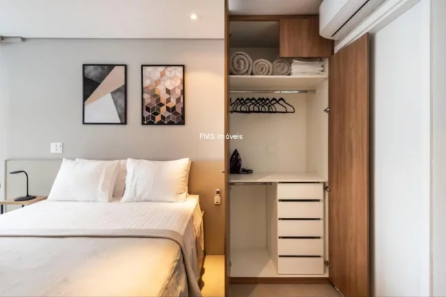 Imagem Apartamento à venda em Moema, São Paulo-SP: 1 quarto, 1 banheiro, 34m² de área.