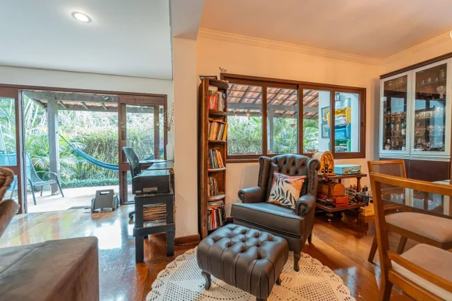 Imagem Casa 4 quartos à venda, 407 m² por R$ 1.600.000 - Granja Viana - Cotia/SP