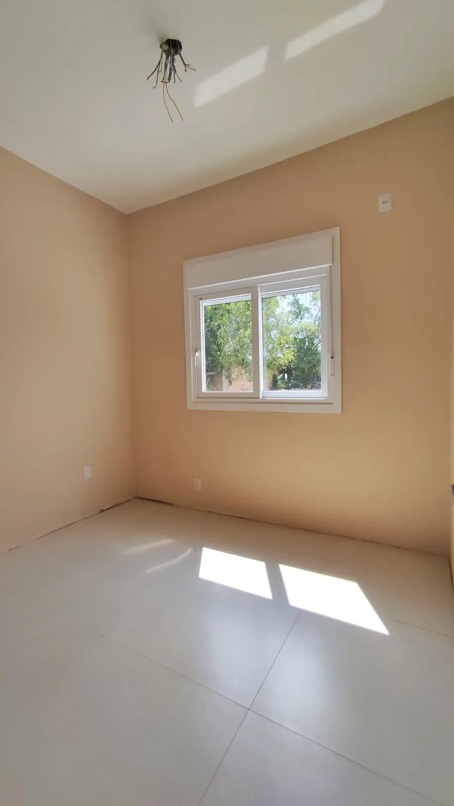 Imagem Sobrado 3 dormitórios suíte à venda no Vila Ipiranga - Porto Alegre - R$ 720.000