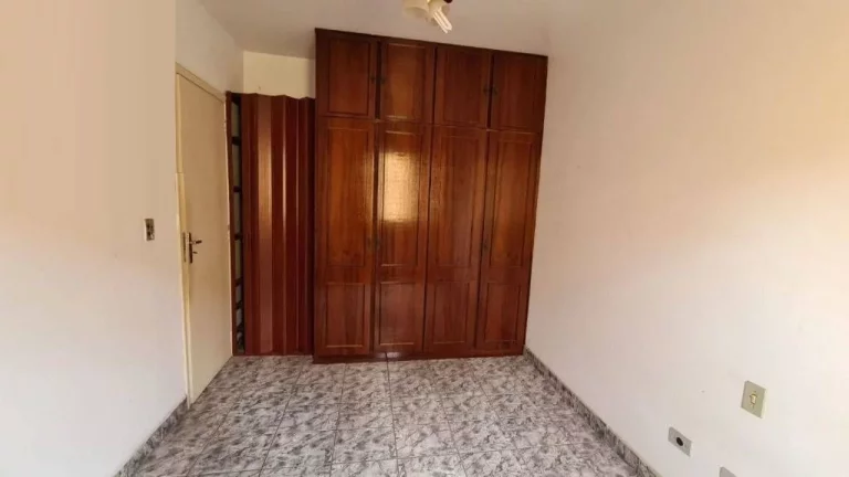 Imagem Apartamento em ótima localização, contendo quintal, sala dois ambientes, 2 quartos , cozinha, ár...