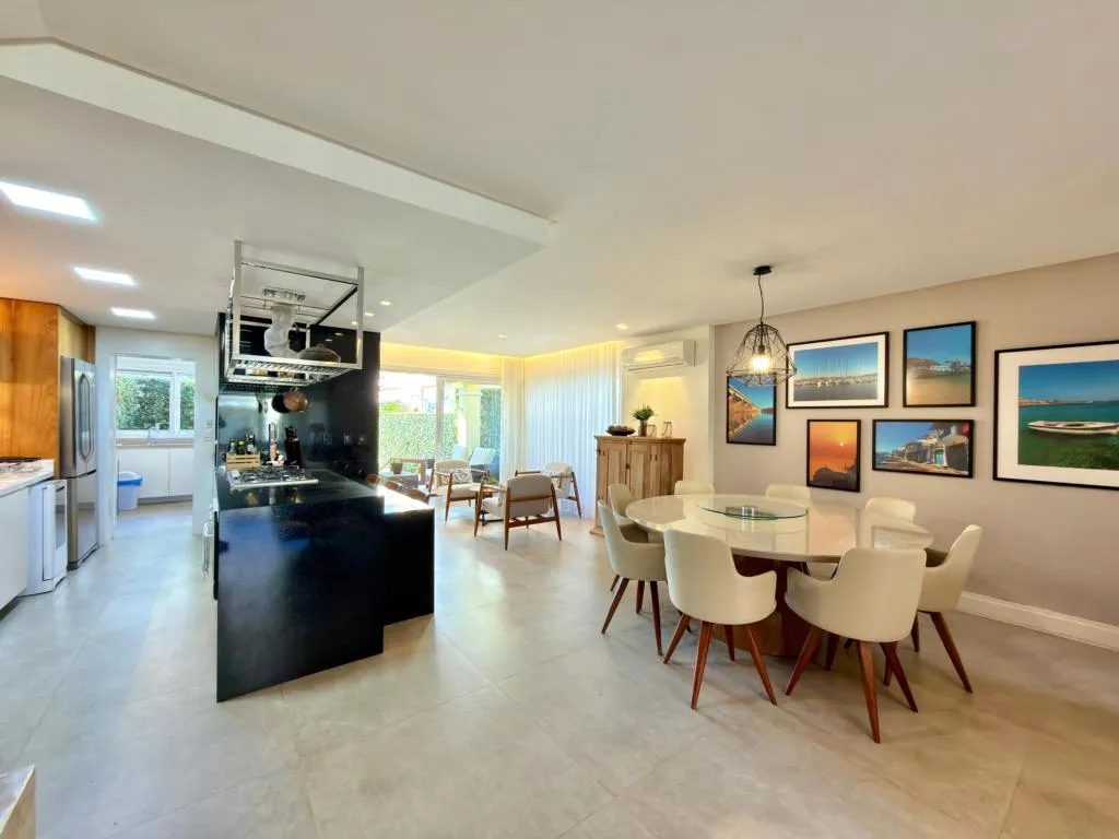 Imagem Casa em Condominio 4 Dormitórios - Bairro Marina