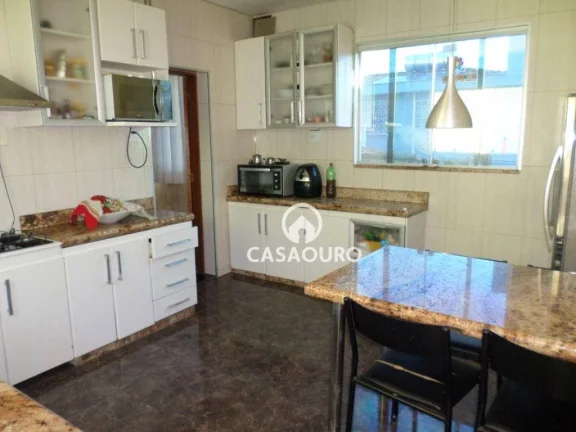 Imagem Casa com 5 quartos à venda, 300 m² - Santa Tereza - Belo Horizonte/MG
