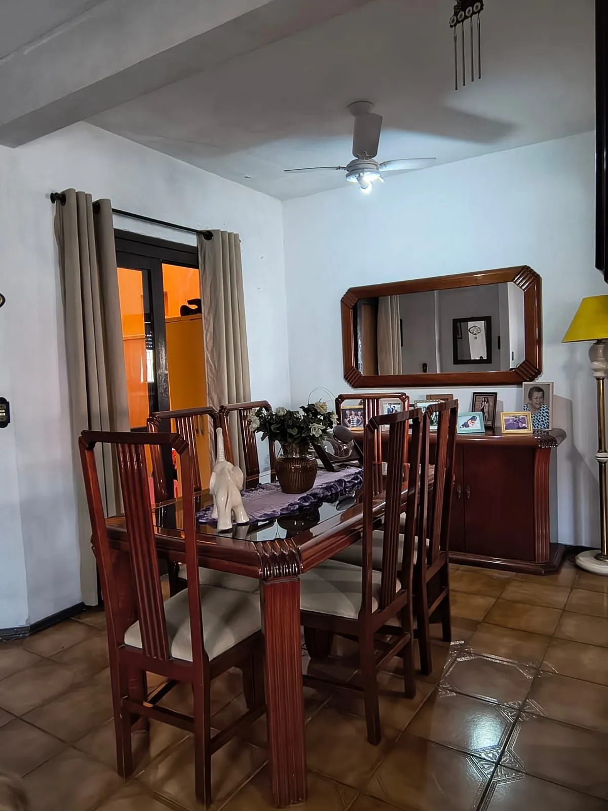 Imagem Sobrado 5 dorm em condominio com infra completa.