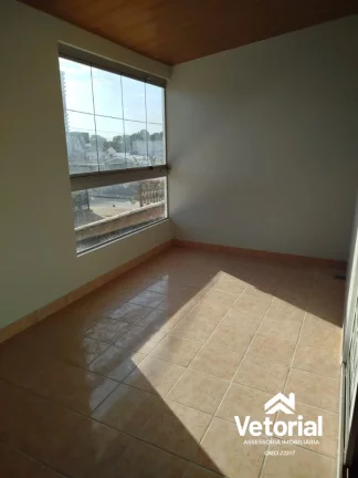 Imagem Casa para locação no Sandra Regina: 3 quartos, 1 suíte, 150 m² de área, garagem ampla, quintal, churrasqueira - Barreiras/Ba