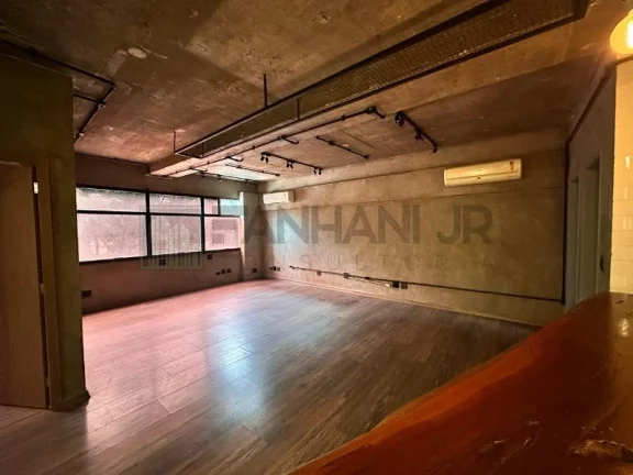 Imagem Sala Comercial em Condomínio para Locação na Vila Olímpia, São Paulo-SP: 4 salas, 2 vagas, 150m²!