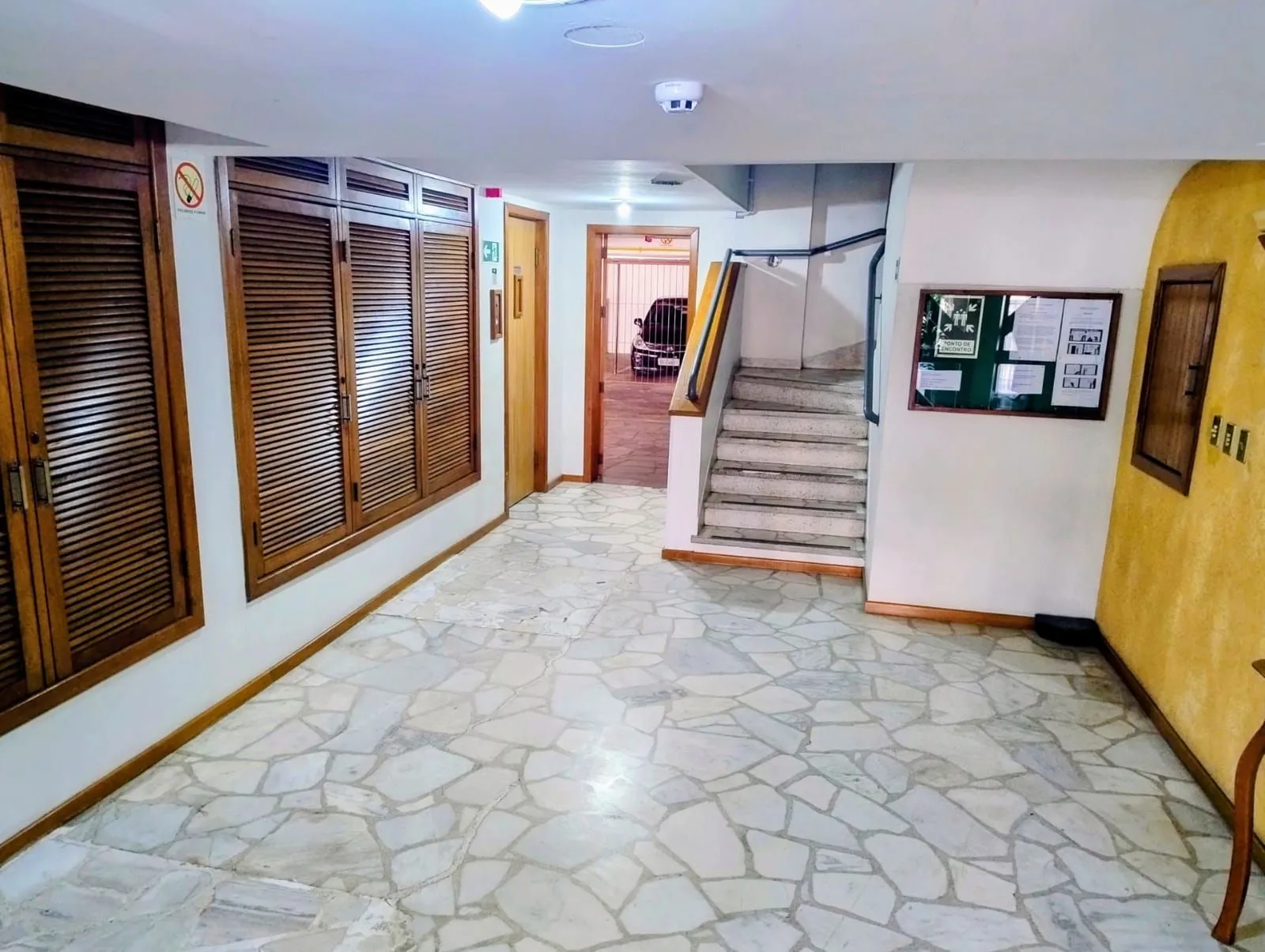 Imagem Apartamento 114 m² privativos 3 dormitórios, 1 suíte, 1 vaga. Cristo Redentor.