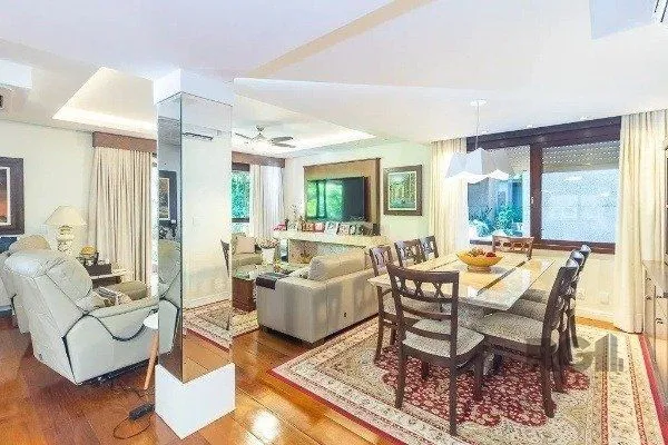 Imagem Vende-se luxuoso apartamento 2 quartos com 3 suítes, escritório, lareira, decorado por arquitero e 2 vagas - 157m² - Rio Branco