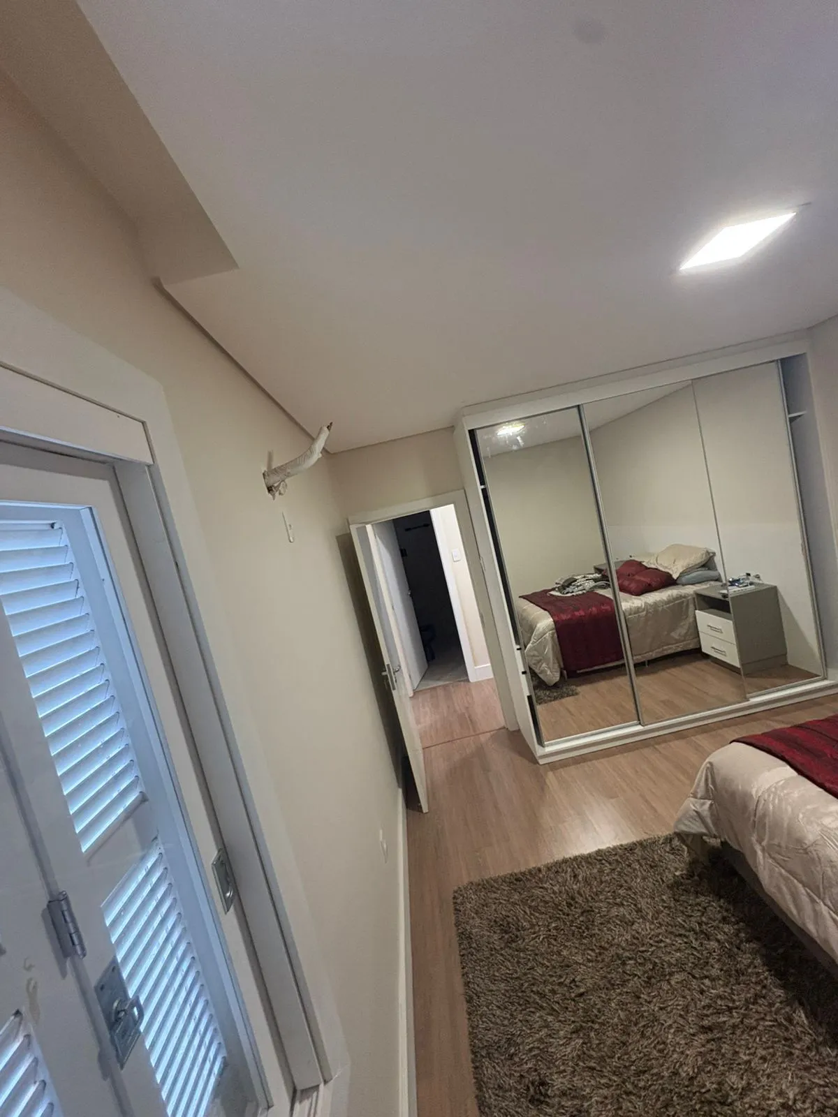 Imagem Apartamento com 02 quartos (01 suíte) no Bairro Cidade Baixa em Porto Alegre