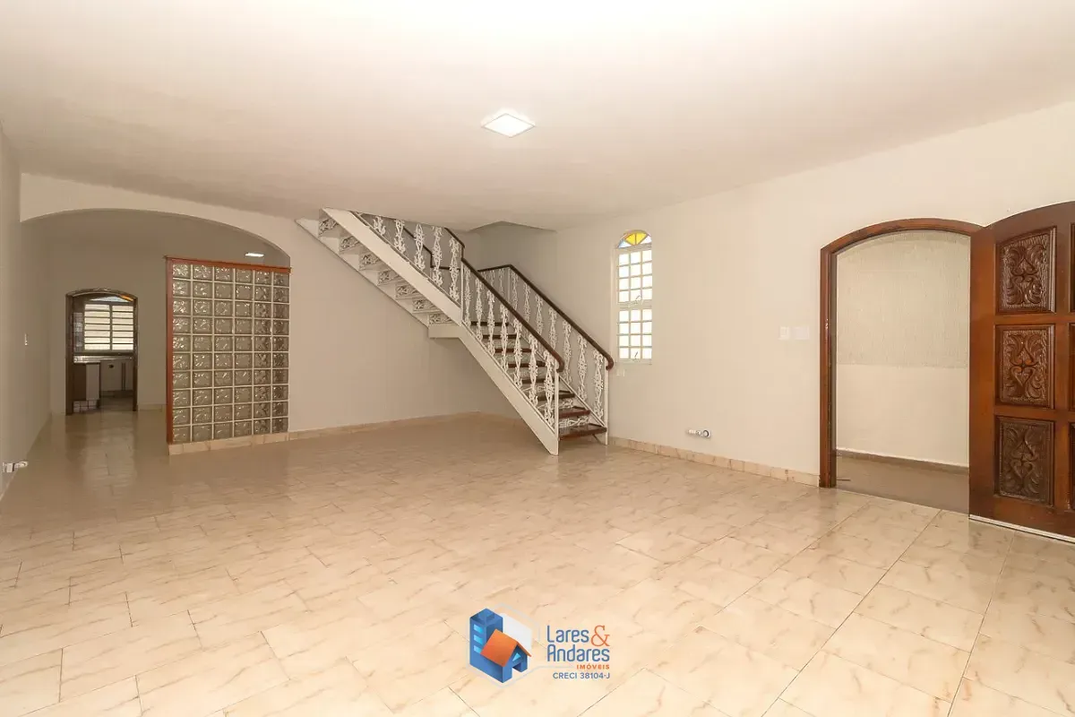 Imagem Casa para venda em Chácara São João com 3 quartos, sendo 2 suítes, 290m²