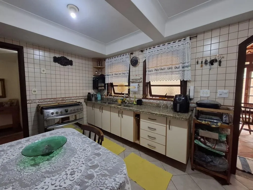 Imagem Casa em Condomínio para Venda em Teresópolis / RJ no bairro Green Valley