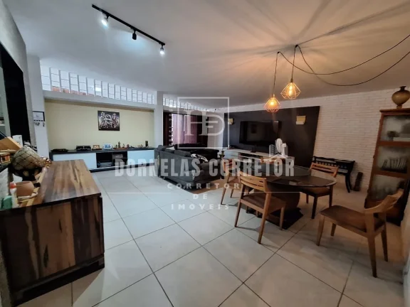 Imagem Casa Alto Padrão em Olinda uma quadra do mar 4qtos 2vgs piscina churrasq. quintal financia