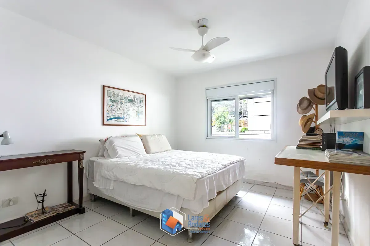 Imagem Casa para venda em Parque Colonial com 2 quartos, 107m²