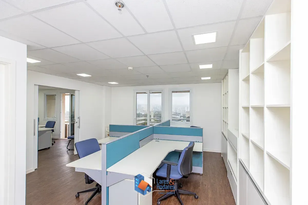 Imagem Conjunto comercial para venda em Várzea da Barra Funda, 68m²