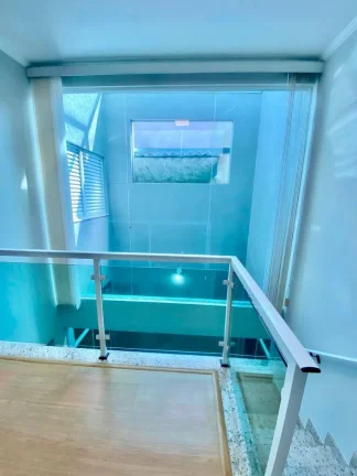 Imagem Sobrado Maravilhoso 174 m² 3 Dormitórios sendo 1 Suíte e 2 Vagas